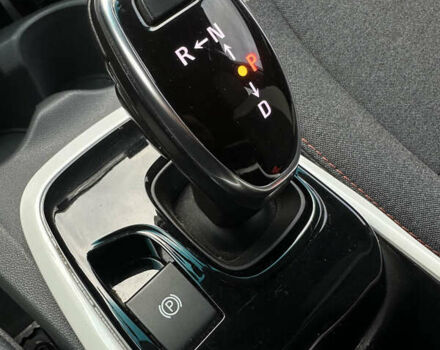 Шевроле Bolt EV 2018 в Буче на Automoto.ua Белый Шевроле Bolt EV, объемом двигателя 0 л и пробегом 30 тыс. км за 16800 $, фото 19 на Automoto.ua