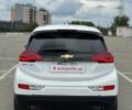 Белый Шевроле Bolt EV, объемом двигателя 0 л и пробегом 30 тыс. км за 16800 $, фото 10 на Automoto.ua