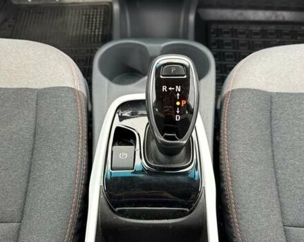 Белый Шевроле Bolt EV, объемом двигателя 0 л и пробегом 30 тыс. км за 16800 $, фото 20 на Automoto.ua