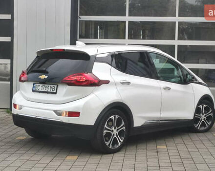 Белый Шевроле Bolt EV, объемом двигателя 0 л и пробегом 230 тыс. км за 12900 $, фото 29 на Automoto.ua