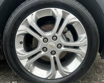 Белый Шевроле Bolt EV, объемом двигателя 0 л и пробегом 30 тыс. км за 16400 $, фото 7 на Automoto.ua