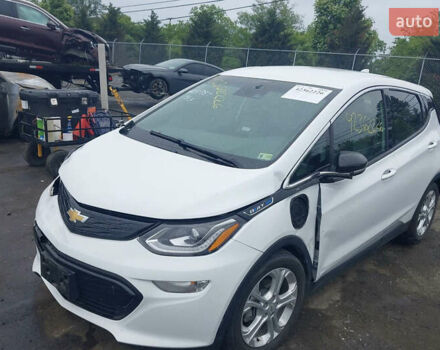 Білий Шевроле Bolt EV, об'ємом двигуна 0 л та пробігом 99 тис. км за 11500 $, фото 1 на Automoto.ua