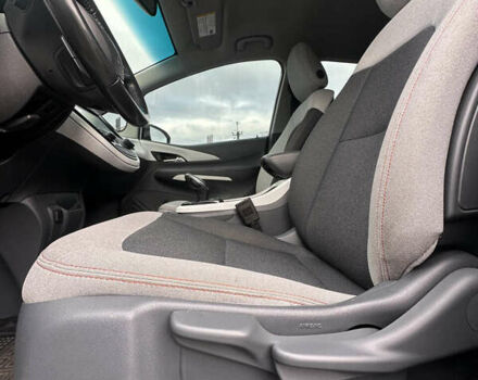 Шевроле Bolt EV 2018 в Буче на Automoto.ua Белый Шевроле Bolt EV, объемом двигателя 0 л и пробегом 30 тыс. км за 16800 $, фото 24 на Automoto.ua