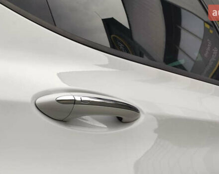 Белый Шевроле Bolt EV, объемом двигателя 0 л и пробегом 230 тыс. км за 12900 $, фото 28 на Automoto.ua