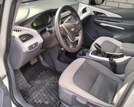 Шевроле Bolt EV 2018 в Днепре (Днепропетровске) на Automoto.ua Белый Шевроле Bolt EV, объемом двигателя 0 л и пробегом 182 тыс. км за 15000 $, фото 7 на Automoto.ua