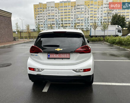 Белый Шевроле Bolt EV, объемом двигателя 0 л и пробегом 64 тыс. км за 14300 $, фото 8 на Automoto.ua