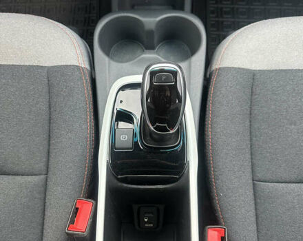 Шевроле Bolt EV 2018 в Буче на Automoto.ua Белый Шевроле Bolt EV, объемом двигателя 0 л и пробегом 30 тыс. км за 16800 $, фото 26 на Automoto.ua