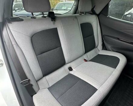 Белый Шевроле Bolt EV, объемом двигателя 0 л и пробегом 30 тыс. км за 16400 $, фото 22 на Automoto.ua