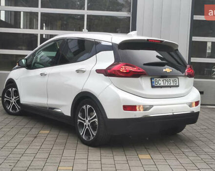 Белый Шевроле Bolt EV, объемом двигателя 0 л и пробегом 230 тыс. км за 12900 $, фото 20 на Automoto.ua