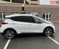 Белый Шевроле Bolt EV, объемом двигателя 0 л и пробегом 64 тыс. км за 14300 $, фото 5 на Automoto.ua