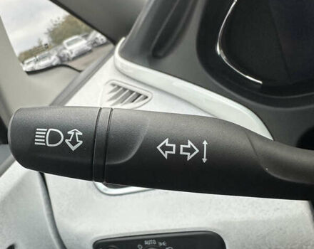 Шевроле Bolt EV 2018 в Буче на Automoto.ua Белый Шевроле Bolt EV, объемом двигателя 0 л и пробегом 30 тыс. км за 16800 $, фото 35 на Automoto.ua