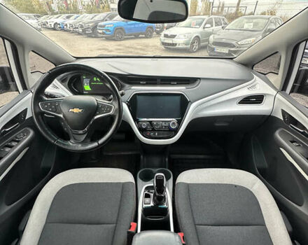 Шевроле Bolt EV 2018 в Буче на Automoto.ua Белый Шевроле Bolt EV, объемом двигателя 0 л и пробегом 30 тыс. км за 16800 $, фото 16 на Automoto.ua