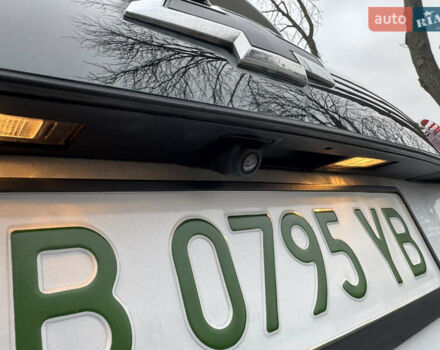 Белый Шевроле Bolt EV, объемом двигателя 0 л и пробегом 146 тыс. км за 13700 $, фото 28 на Automoto.ua