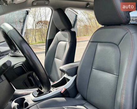 Белый Шевроле Bolt EV, объемом двигателя 0 л и пробегом 51 тыс. км за 13600 $, фото 3 на Automoto.ua