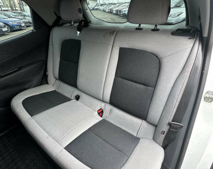 Шевроле Bolt EV 2018 в Буче на Automoto.ua Белый Шевроле Bolt EV, объемом двигателя 0 л и пробегом 30 тыс. км за 16800 $, фото 15 на Automoto.ua