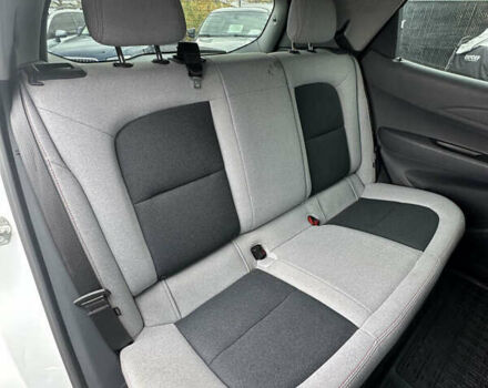 Шевроле Bolt EV 2018 в Буче на Automoto.ua Белый Шевроле Bolt EV, объемом двигателя 0 л и пробегом 30 тыс. км за 16800 $, фото 21 на Automoto.ua