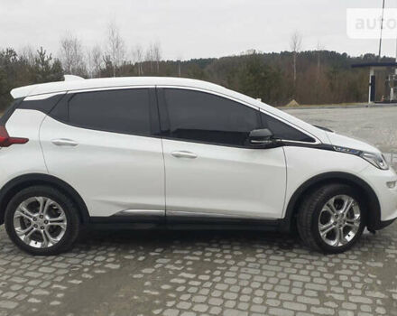 Белый Шевроле Bolt EV, объемом двигателя 0 л и пробегом 174 тыс. км за 16500 $, фото 3 на Automoto.ua