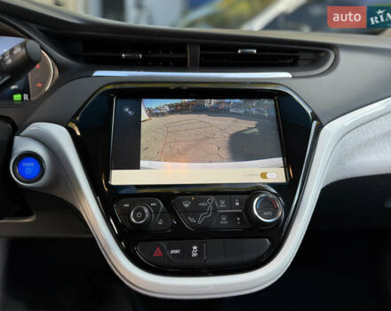 Шевроле Bolt EV 2018 в Одессе на Automoto.ua Белый Шевроле Bolt EV, объемом двигателя 0 л и пробегом 43 тыс. км за 17500 $, фото 55 на Automoto.ua