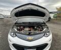 Белый Шевроле Bolt EV, объемом двигателя 0 л и пробегом 30 тыс. км за 16400 $, фото 41 на Automoto.ua