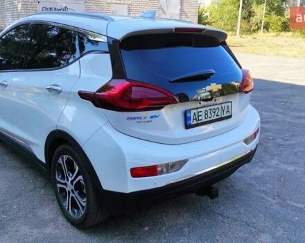 Белый Шевроле Bolt EV, объемом двигателя 0 л и пробегом 90 тыс. км за 17000 $, фото 9 на Automoto.ua