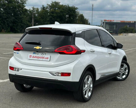 Білий Шевроле Bolt EV, об'ємом двигуна 0 л та пробігом 30 тис. км за 16800 $, фото 8 на Automoto.ua