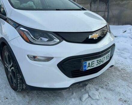 Белый Шевроле Bolt EV, объемом двигателя 0 л и пробегом 85 тыс. км за 19600 $, фото 3 на Automoto.ua