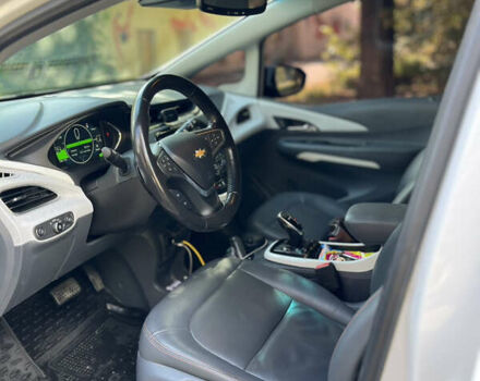 Білий Шевроле Bolt EV, об'ємом двигуна 0 л та пробігом 132 тис. км за 14400 $, фото 16 на Automoto.ua
