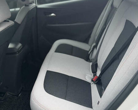 Білий Шевроле Bolt EV, об'ємом двигуна 0 л та пробігом 47 тис. км за 17500 $, фото 13 на Automoto.ua