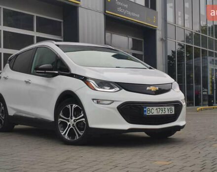 Белый Шевроле Bolt EV, объемом двигателя 0 л и пробегом 230 тыс. км за 12900 $, фото 6 на Automoto.ua