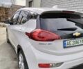 Шевроле Bolt EV 2018 в Днепре (Днепропетровске) на Automoto.ua Белый Шевроле Bolt EV, объемом двигателя 0 л и пробегом 182 тыс. км за 15000 $, фото 2 на Automoto.ua
