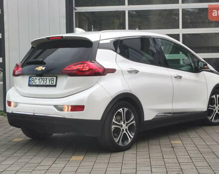 Белый Шевроле Bolt EV, объемом двигателя 0 л и пробегом 230 тыс. км за 12900 $, фото 24 на Automoto.ua