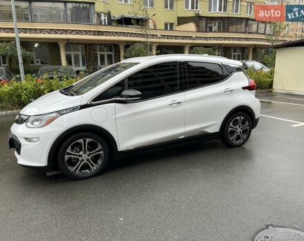 Белый Шевроле Bolt EV, объемом двигателя 0 л и пробегом 64 тыс. км за 14300 $, фото 12 на Automoto.ua