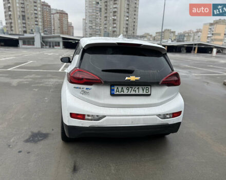 Белый Шевроле Bolt EV, объемом двигателя 0 л и пробегом 58 тыс. км за 16499 $, фото 10 на Automoto.ua