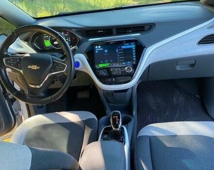 Белый Шевроле Bolt EV, объемом двигателя 0 л и пробегом 136 тыс. км за 14000 $, фото 2 на Automoto.ua