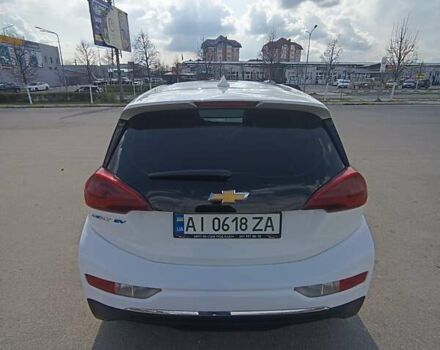 Белый Шевроле Bolt EV, объемом двигателя 0 л и пробегом 105 тыс. км за 19500 $, фото 7 на Automoto.ua