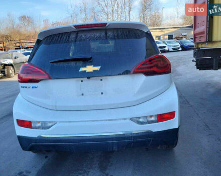 Белый Шевроле Bolt EV, объемом двигателя 0 л и пробегом 60 тыс. км за 11600 $, фото 10 на Automoto.ua