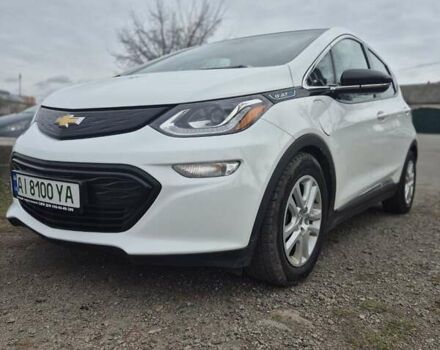Белый Шевроле Bolt EV, объемом двигателя 0 л и пробегом 60 тыс. км за 17500 $, фото 2 на Automoto.ua