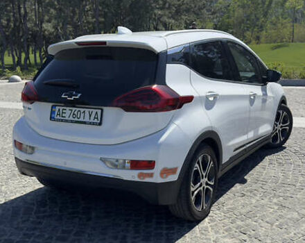 Белый Шевроле Bolt EV, объемом двигателя 0 л и пробегом 77 тыс. км за 16300 $, фото 5 на Automoto.ua