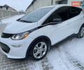 Белый Шевроле Bolt EV, объемом двигателя 0 л и пробегом 94 тыс. км за 15499 $, фото 9 на Automoto.ua