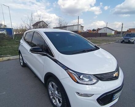 Белый Шевроле Bolt EV, объемом двигателя 0 л и пробегом 105 тыс. км за 19500 $, фото 3 на Automoto.ua