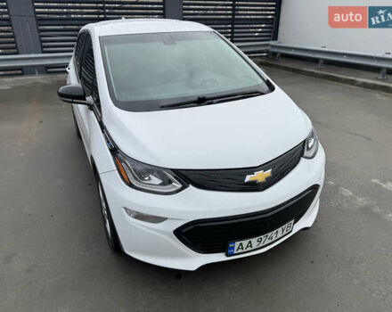Белый Шевроле Bolt EV, объемом двигателя 0 л и пробегом 58 тыс. км за 16499 $, фото 21 на Automoto.ua