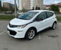 Белый Шевроле Bolt EV, объемом двигателя 0 л и пробегом 90 тыс. км за 20000 $, фото 1 на Automoto.ua