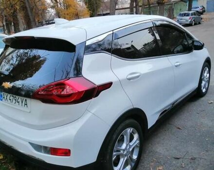 Белый Шевроле Bolt EV, объемом двигателя 0 л и пробегом 29 тыс. км за 17900 $, фото 2 на Automoto.ua