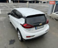 Белый Шевроле Bolt EV, объемом двигателя 0 л и пробегом 58 тыс. км за 16499 $, фото 9 на Automoto.ua