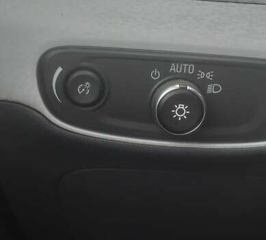 Белый Шевроле Bolt EV, объемом двигателя 0 л и пробегом 40 тыс. км за 15500 $, фото 10 на Automoto.ua