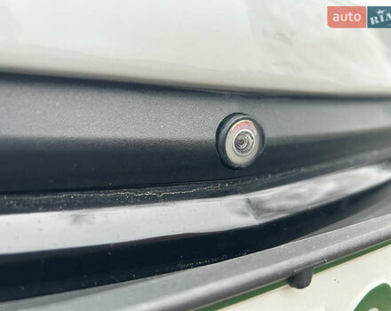 Білий Шевроле Bolt EV, об'ємом двигуна 0 л та пробігом 127 тис. км за 15900 $, фото 17 на Automoto.ua