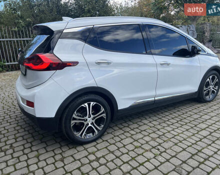 Білий Шевроле Bolt EV, об'ємом двигуна 0 л та пробігом 100 тис. км за 20300 $, фото 4 на Automoto.ua