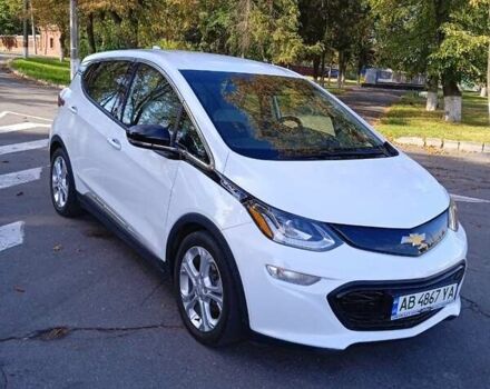 Белый Шевроле Bolt EV, объемом двигателя 0 л и пробегом 41 тыс. км за 16600 $, фото 14 на Automoto.ua