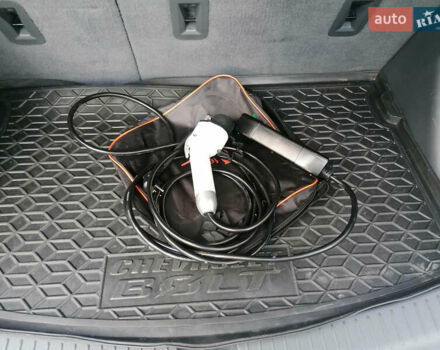 Белый Шевроле Bolt EV, объемом двигателя 0 л и пробегом 41 тыс. км за 16800 $, фото 25 на Automoto.ua