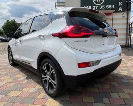 Белый Шевроле Bolt EV, объемом двигателя 60 л и пробегом 40 тыс. км за 17600 $, фото 4 на Automoto.ua